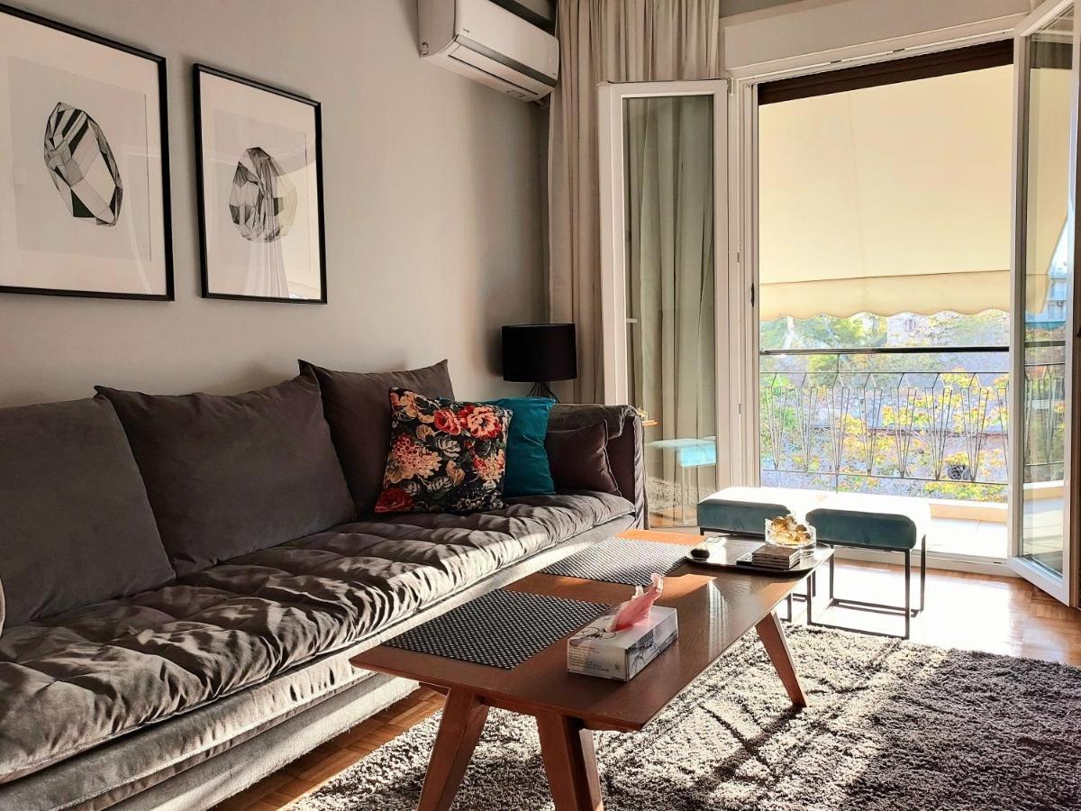 Fully Equiped Design Apartment With Excellent View/ Easy Parking Athena Bagian luar foto