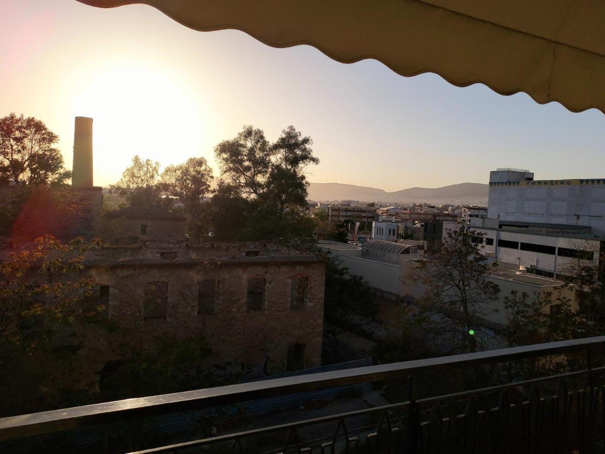 Fully Equiped Design Apartment With Excellent View/ Easy Parking Athena Bagian luar foto