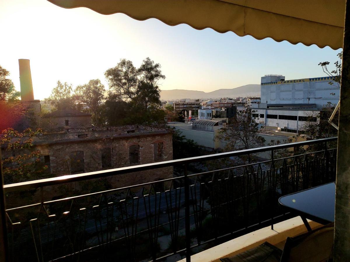 Fully Equiped Design Apartment With Excellent View/ Easy Parking Athena Bagian luar foto